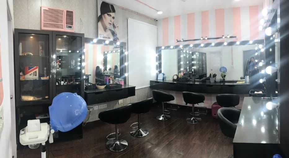 London School of Trends New Delhi Campus photo 15